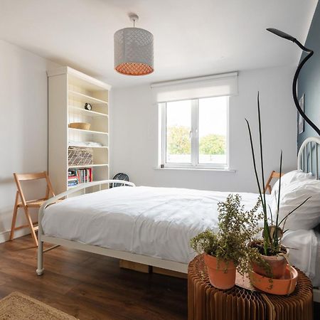 Orange Flat By Lower Regent Canal Apartment Лондон Екстериор снимка
